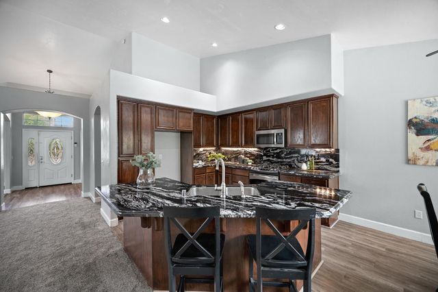2778 Silverado Dr, Valley Springs, CA 95252