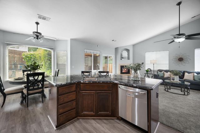 2778 Silverado Dr, Valley Springs, CA 95252