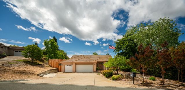2778 Silverado Dr, Valley Springs, CA 95252