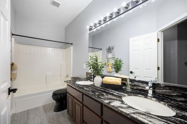 2778 Silverado Dr, Valley Springs, CA 95252