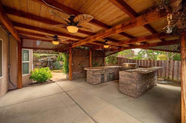2778 Silverado Dr, Valley Springs, CA 95252