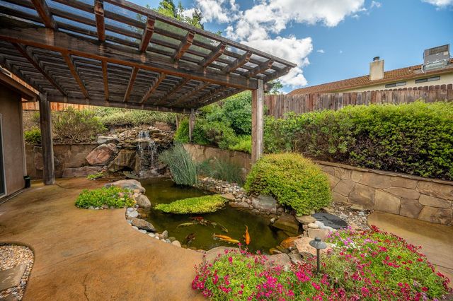 2778 Silverado Dr, Valley Springs, CA 95252