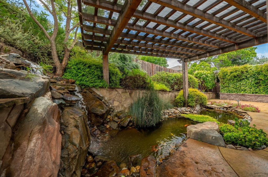 2778 Silverado Dr, Valley Springs, CA 95252