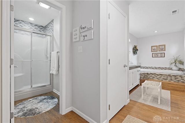 6659 Stillmead Drive, Dayton, OH 45414