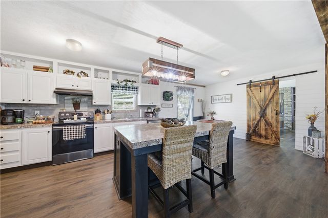 10645 Winningham Road, Gentry, AR 72734