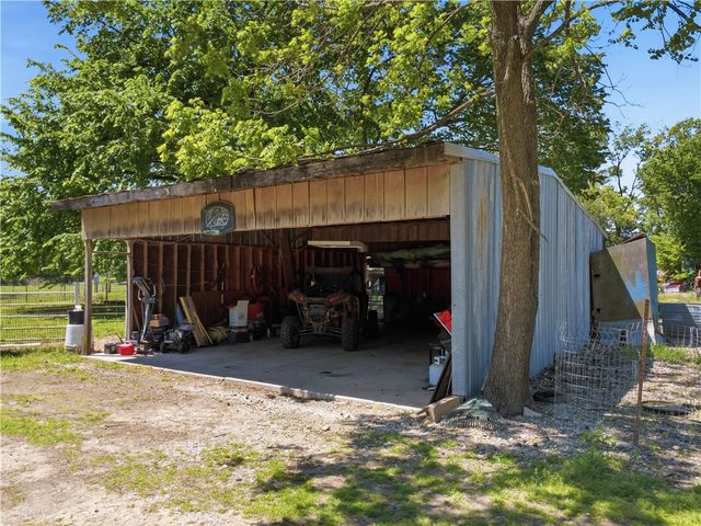 10645 Winningham Road, Gentry, AR 72734