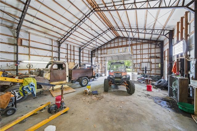 10645 Winningham Road, Gentry, AR 72734