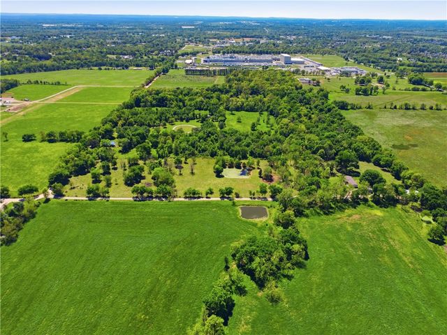10645 Winningham Road, Gentry, AR 72734