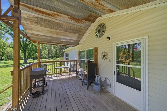 10645 Winningham Road, Gentry, AR 72734