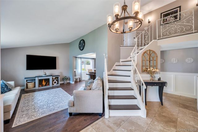 55 Starfire Drive, Centereach, NY 11720
