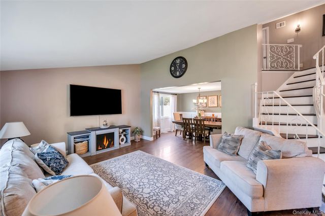 55 Starfire Drive, Centereach, NY 11720