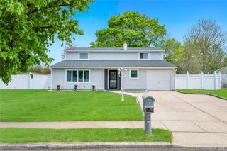 55 Starfire Drive, Centereach, NY 11720