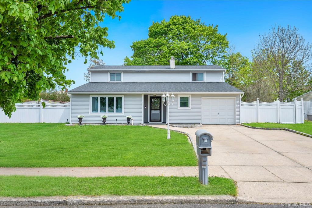 55 Starfire Drive, Centereach, NY 11720