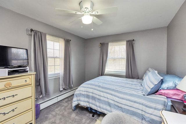 8 Middle Rd # B, Plaistow, NH 03865