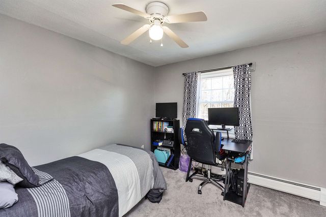 8 Middle Rd # B, Plaistow, NH 03865