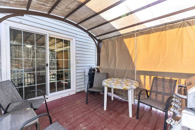 8 Middle Rd # B, Plaistow, NH 03865