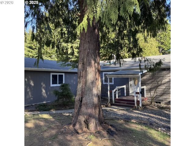 925 Sw DOLORES Dr, Waldport, OR 97394
