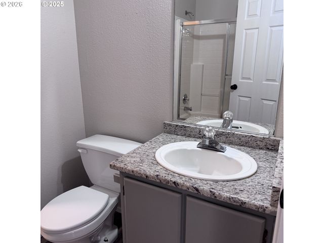 925 Sw DOLORES Dr, Waldport, OR 97394