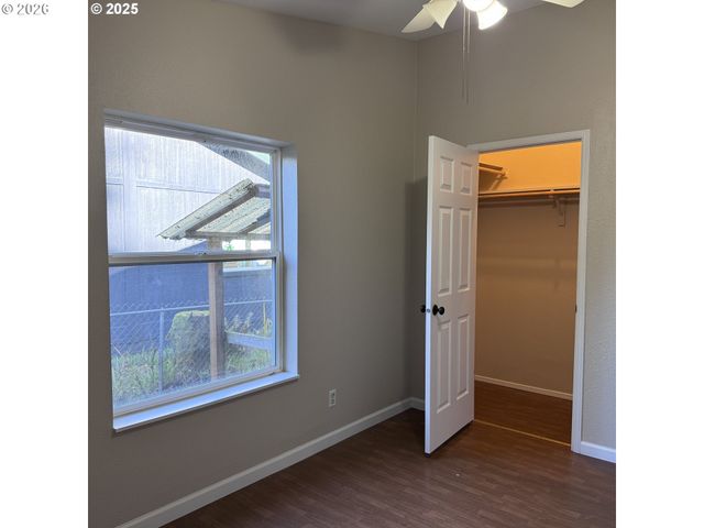 925 Sw DOLORES Dr, Waldport, OR 97394