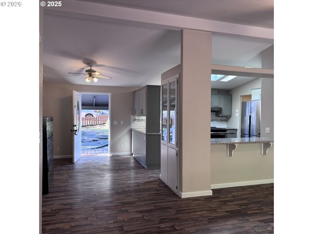 925 Sw DOLORES Dr, Waldport, OR 97394