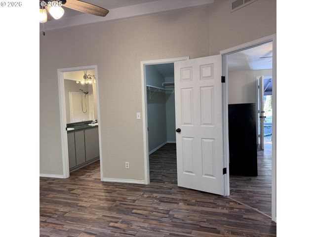 925 Sw DOLORES Dr, Waldport, OR 97394