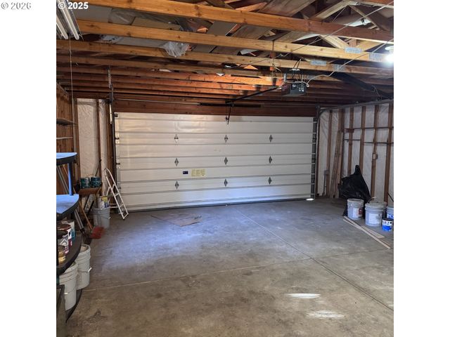 925 Sw DOLORES Dr, Waldport, OR 97394