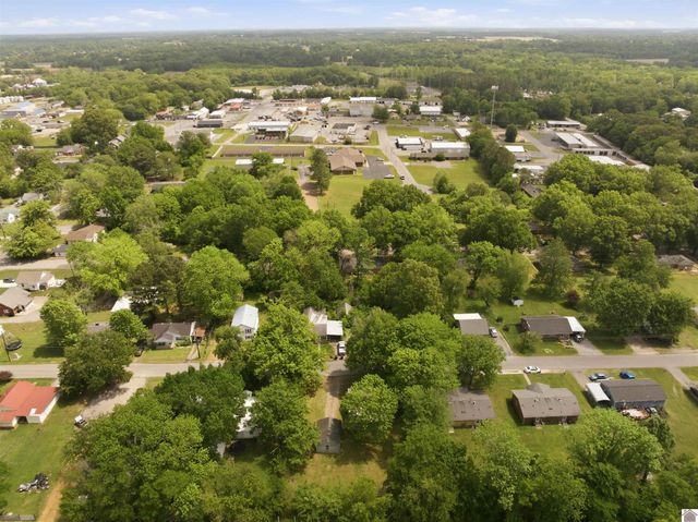 610 Broad Street, Murray, KY 42071