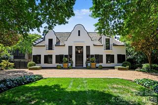 1516 Queens Road W, Charlotte, NC 28207