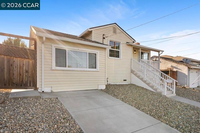 162 Riverview Dr, Pittsburg, CA 94565