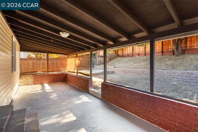 162 Riverview Dr, Pittsburg, CA 94565