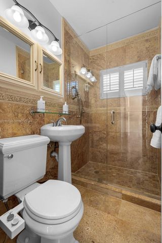 11790 NE 8th Ave, Biscayne Park, FL 33161