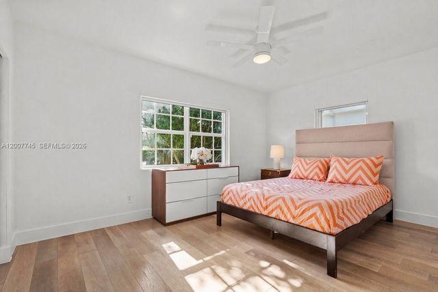 11790 NE 8th Ave, Biscayne Park, FL 33161