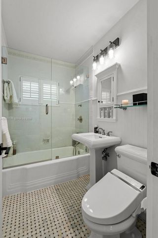 11790 NE 8th Ave, Biscayne Park, FL 33161