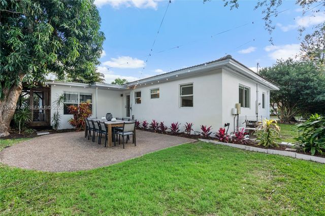 11790 NE 8th Ave, Biscayne Park, FL 33161