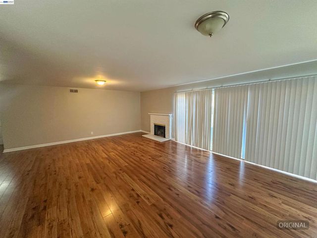 378 Acacia St, Fairfield, CA 94533
