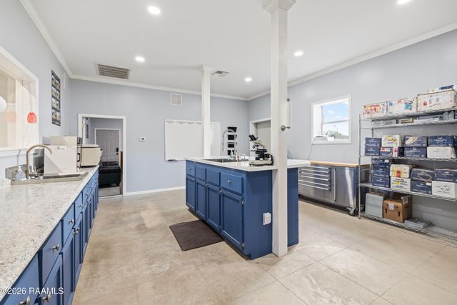 15204 L & L Rd, Kaplan, LA 70548