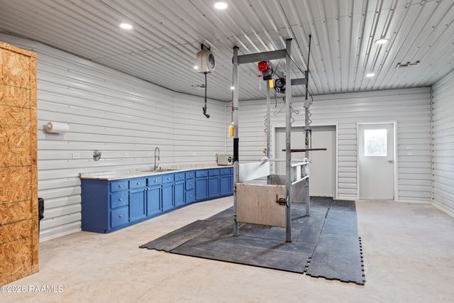 15204 L & L Rd, Kaplan, LA 70548