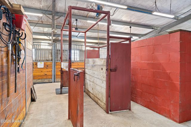 15204 L & L Rd, Kaplan, LA 70548