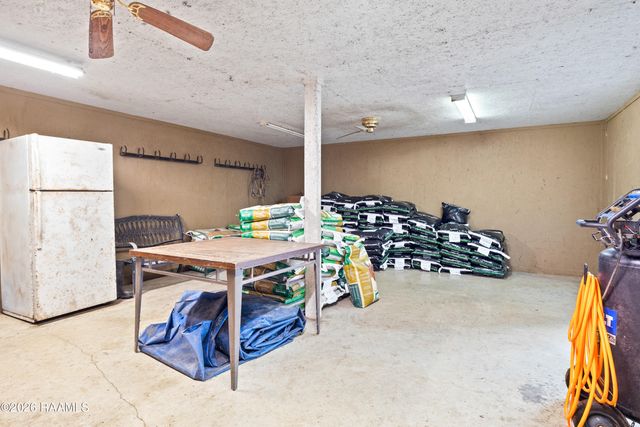 15204 L & L Rd, Kaplan, LA 70548