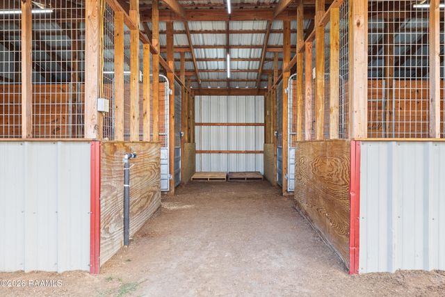 15204 L & L Rd, Kaplan, LA 70548