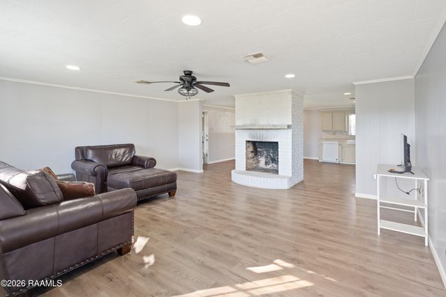 15204 L & L Rd, Kaplan, LA 70548