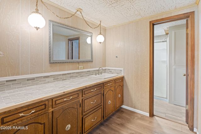 15204 L & L Rd, Kaplan, LA 70548