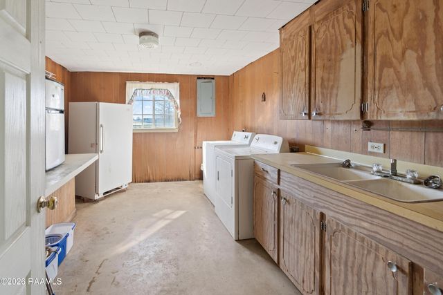 15204 L & L Rd, Kaplan, LA 70548