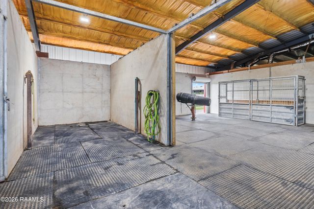 15204 L & L Rd, Kaplan, LA 70548