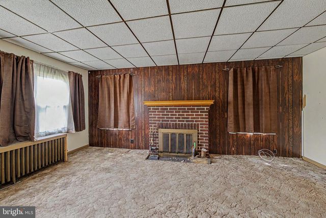 34 RIDGEWAY AVE, Oaklyn, NJ 08107
