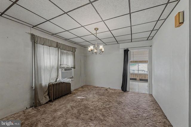 34 RIDGEWAY AVE, Oaklyn, NJ 08107