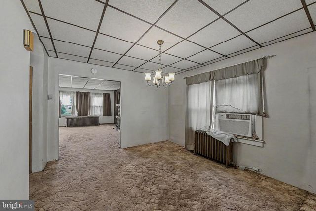 34 RIDGEWAY AVE, Oaklyn, NJ 08107
