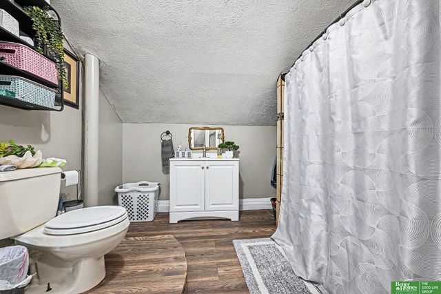2850 Meredith Avenue, Omaha, NE 68111