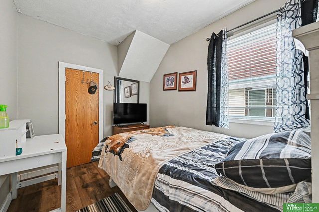 2850 Meredith Avenue, Omaha, NE 68111