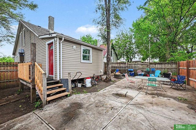 2850 Meredith Avenue, Omaha, NE 68111